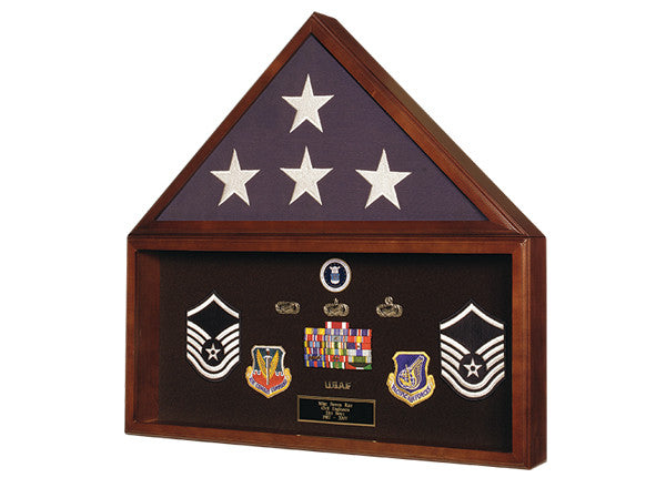 MEMORABILIA FLAG CASE WALNUT